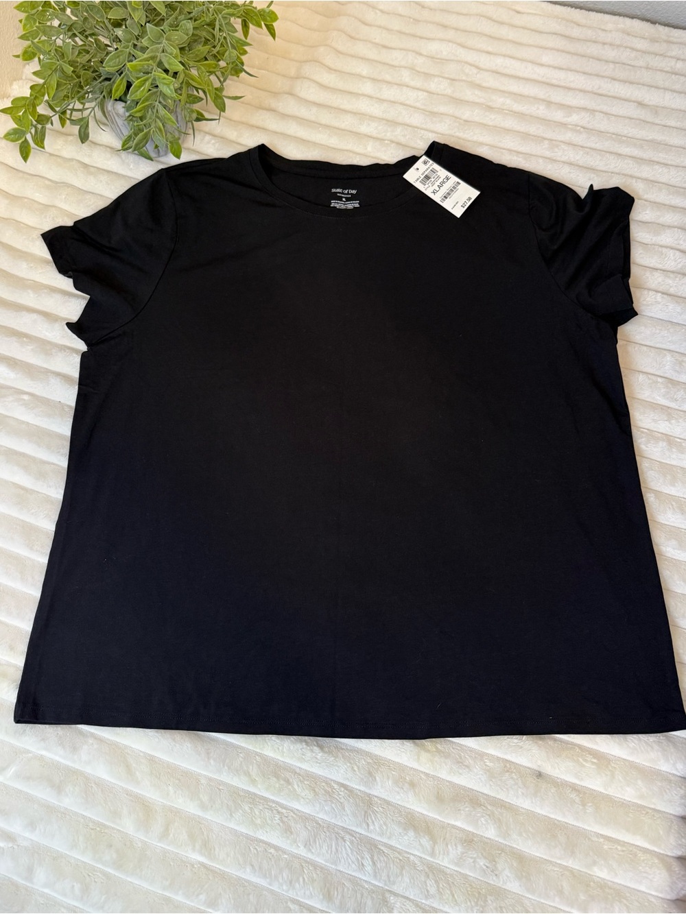 State of Day black lounge tee size XL